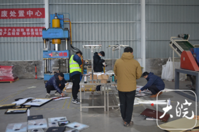 当"粉碎爱情"成为一门生意 律师提醒:应注意个人肖像和隐私保护