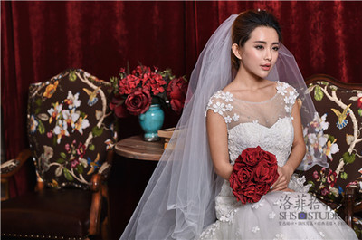 如何拍婚纱照更省钱?
