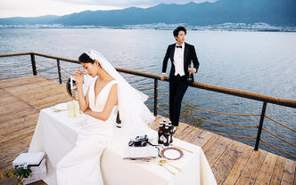 大理婚纱摄影价格_大理拍婚纱照套餐报价【婚礼纪】